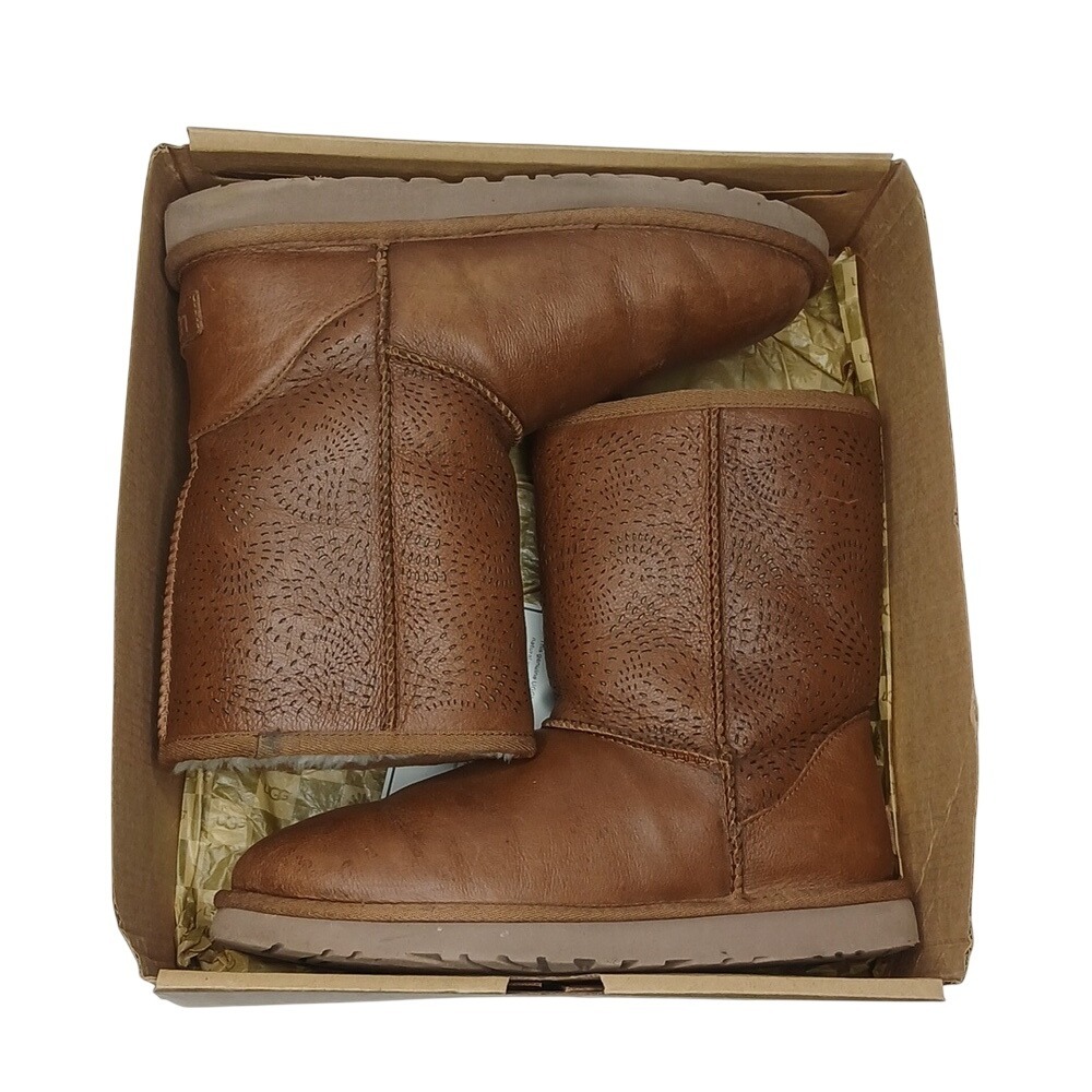 UGG Classic Short Perforated Leather Boots Women 8 Brown 1006471 - Picture 8 of 9